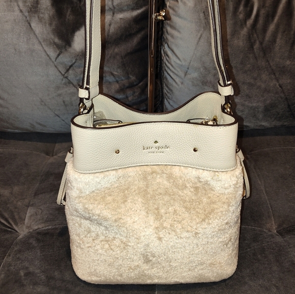 NWOT KATE SPADE MARTI FAUX FUR BUCKET SHOULDER BAG LIGHT SAND - Picture 13 of 15